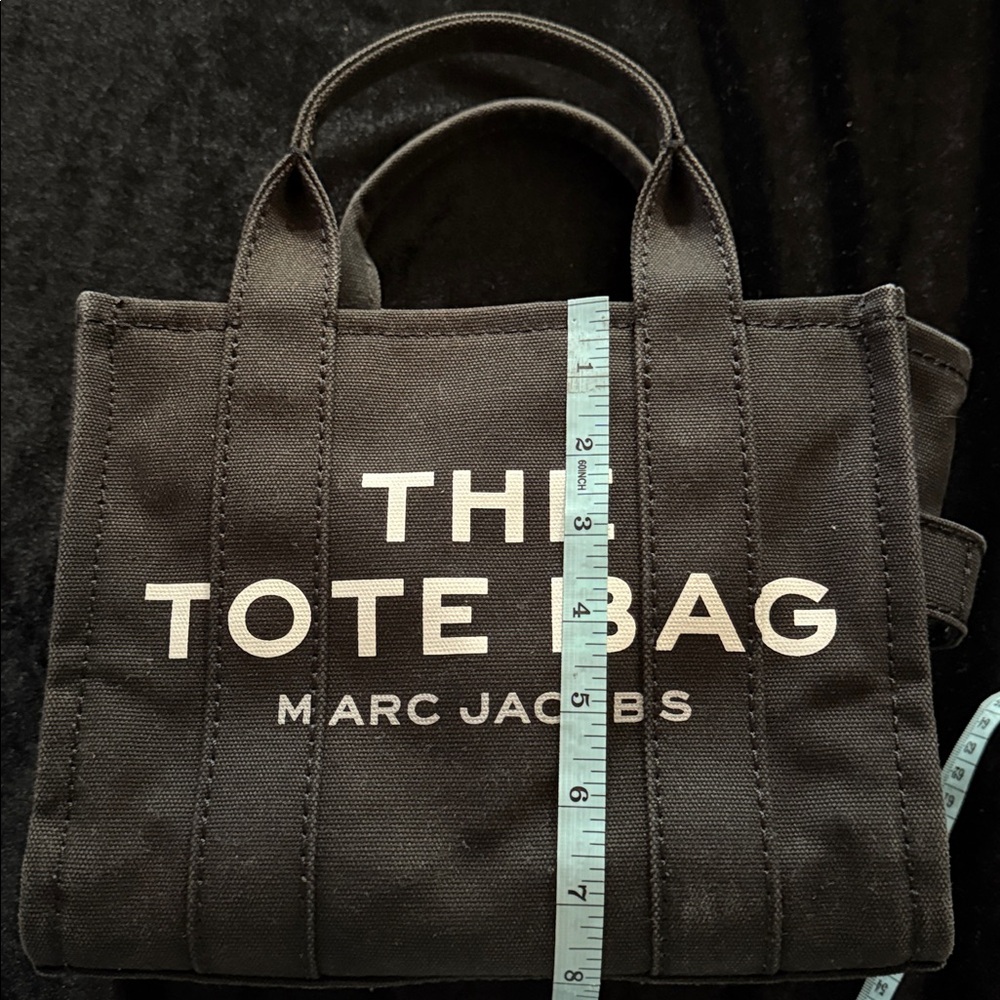 Marc Jacobs The CANVAS SMALL TOTE BAG - Picture 9 of 13